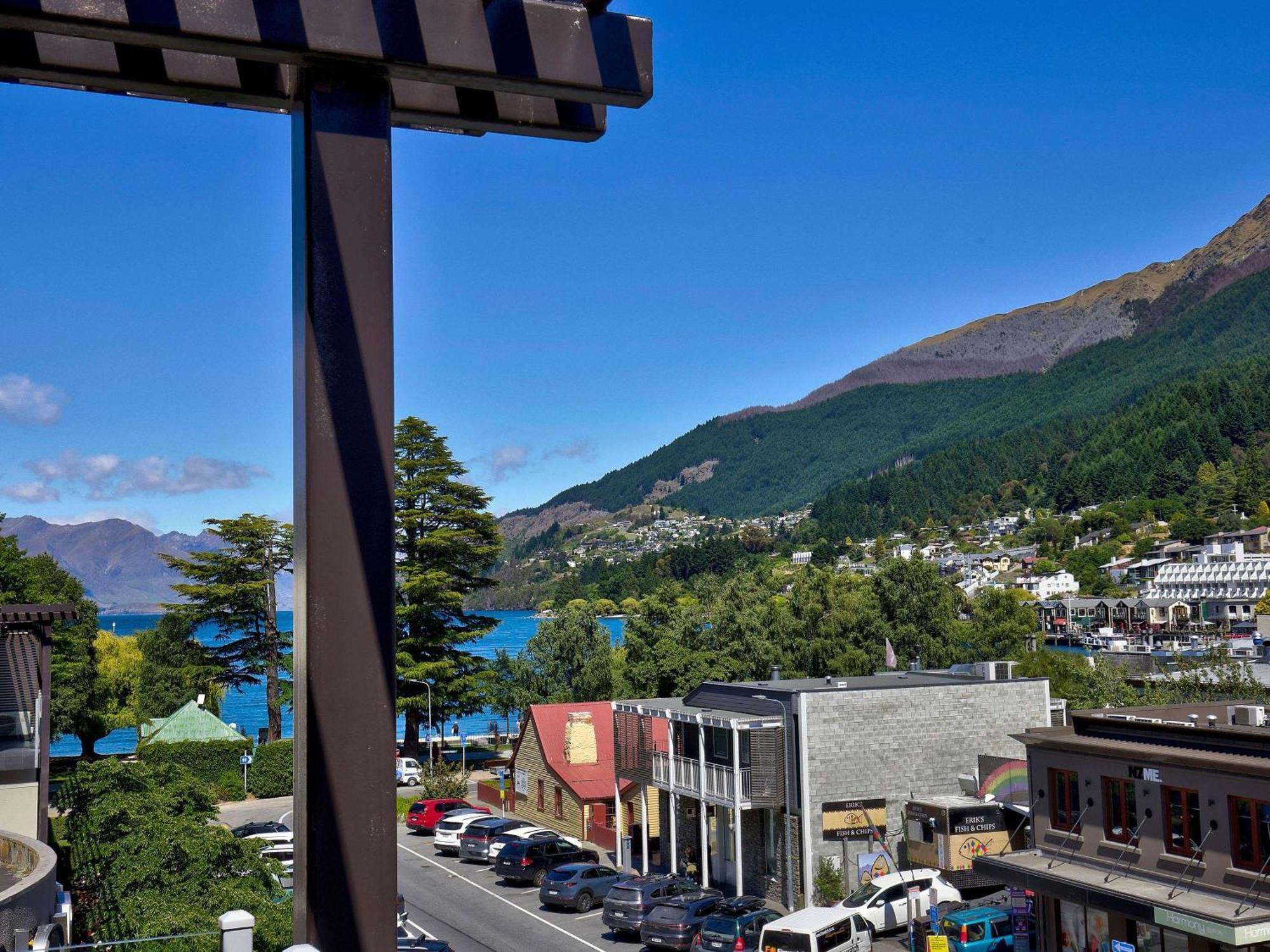 Novotel Queenstown Lakeside Exterior foto